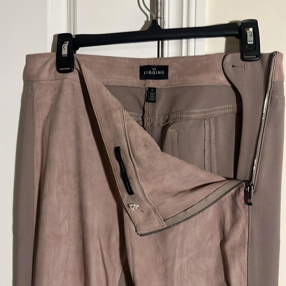 White House Black Market Suede Front/Rayon Spandex Back The Leggings. Sz 6. NWOT